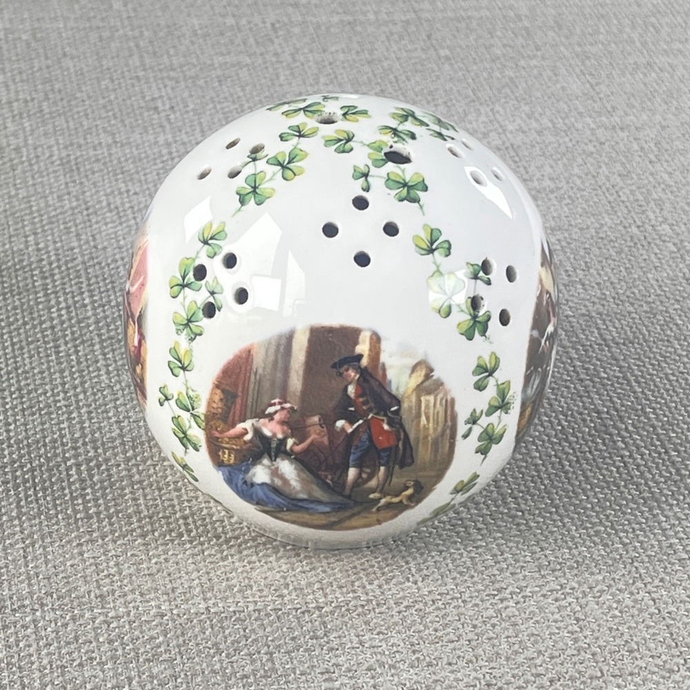 Crovate Potpourri Pomander White Shamrock Vignette Ceramic Sphere Porcelain